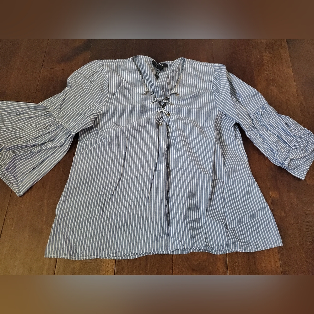 Lightweight stripped blue and white top with bell sleeves size small wom…